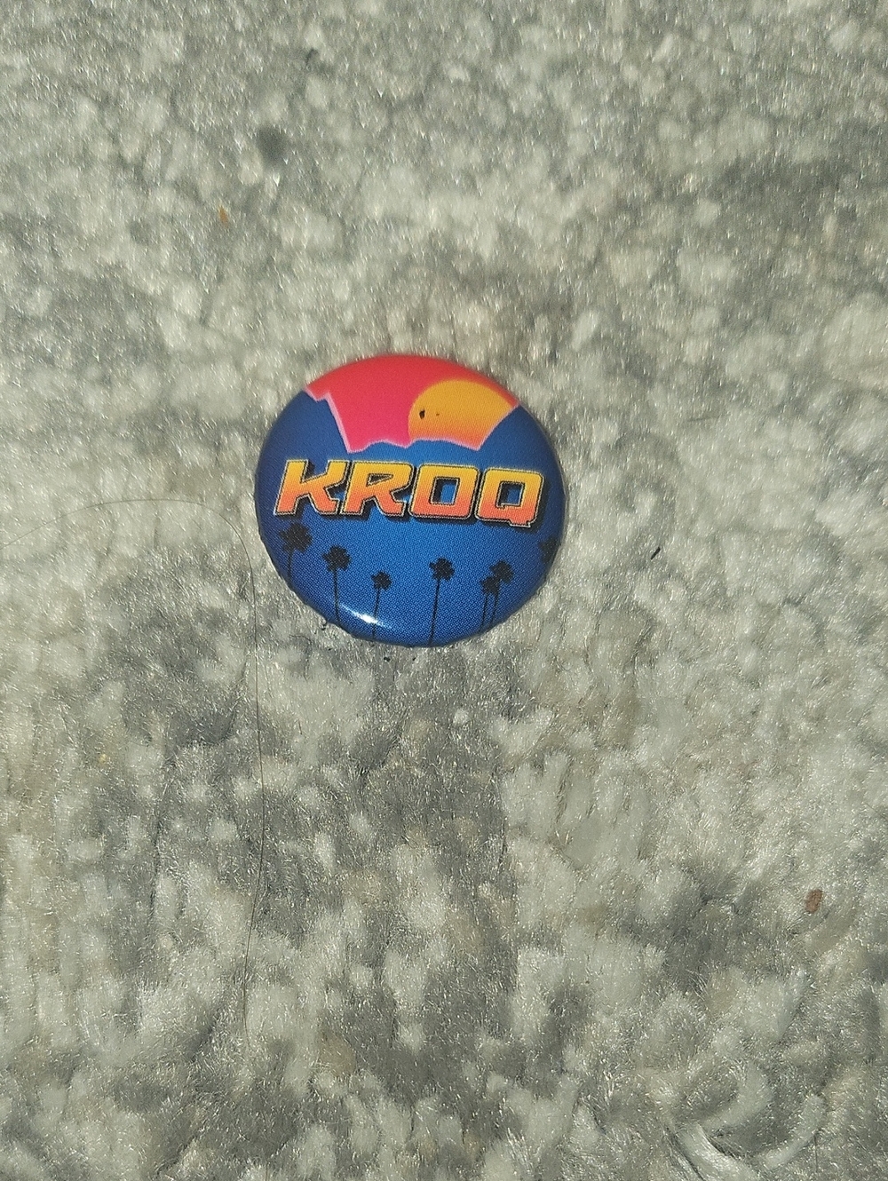 Vintage KROQ PIN Button - Picture 3 of 3